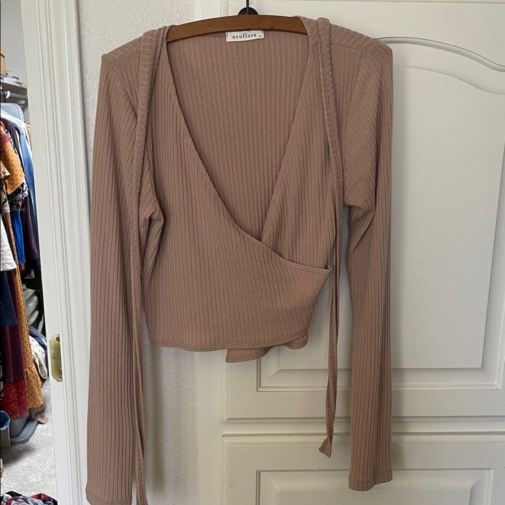 Neuflora Bailey Wrap Top